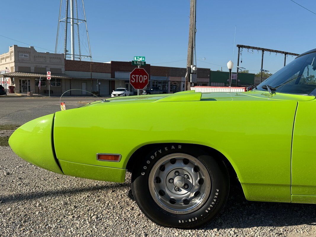Plymouth-Superbird-1970-32