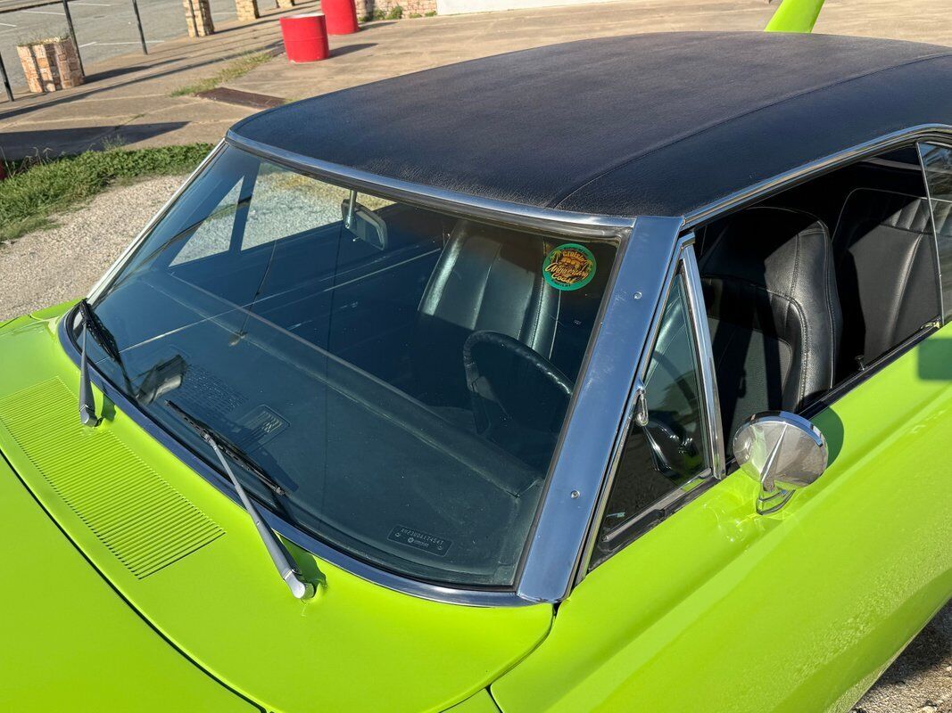 Plymouth-Superbird-1970-35