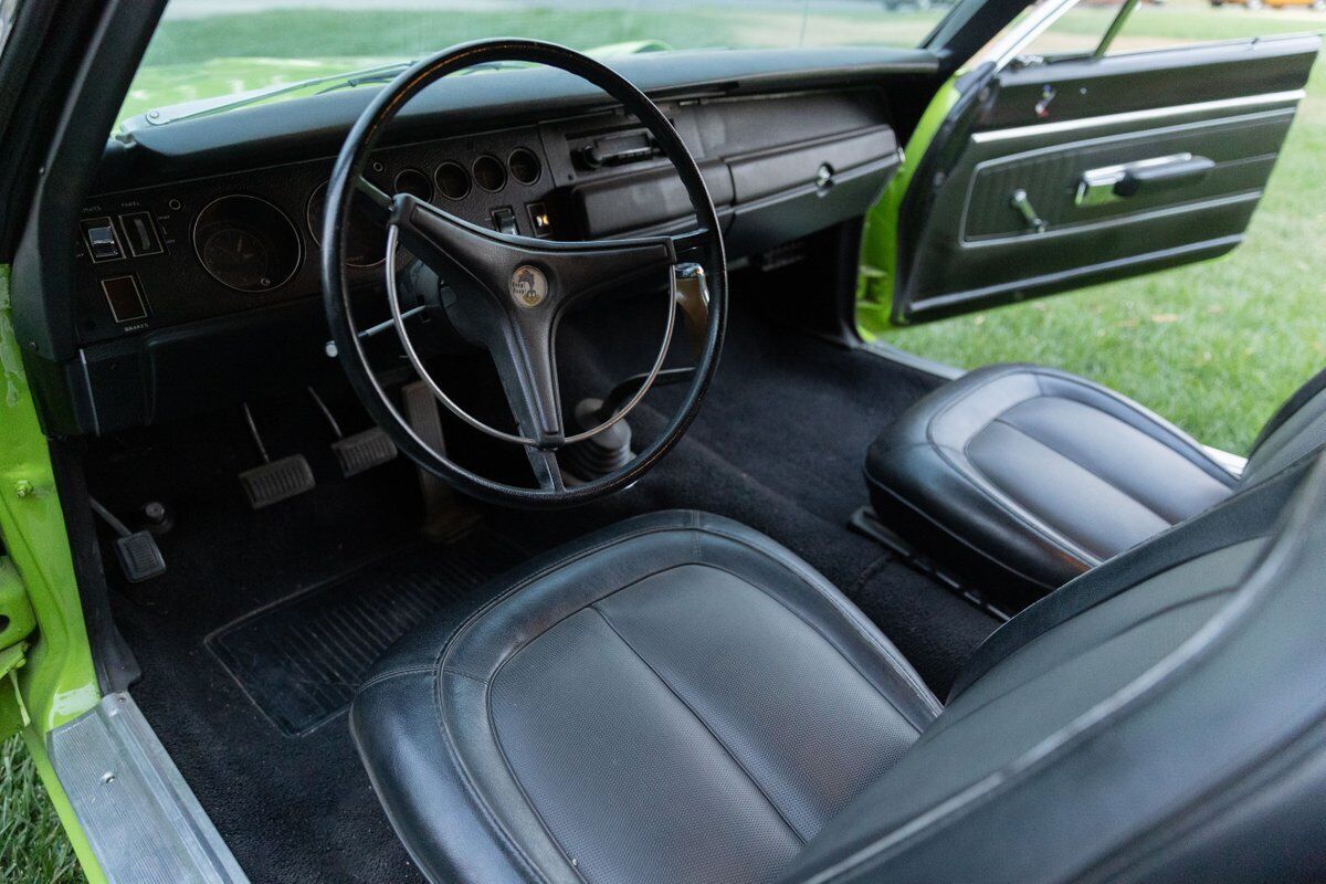 Plymouth-Superbird-1970-9