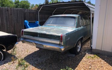 Plymouth-Valiant-1967-green-1