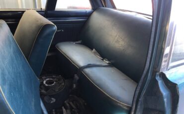Plymouth-Valiant-1967-green-5