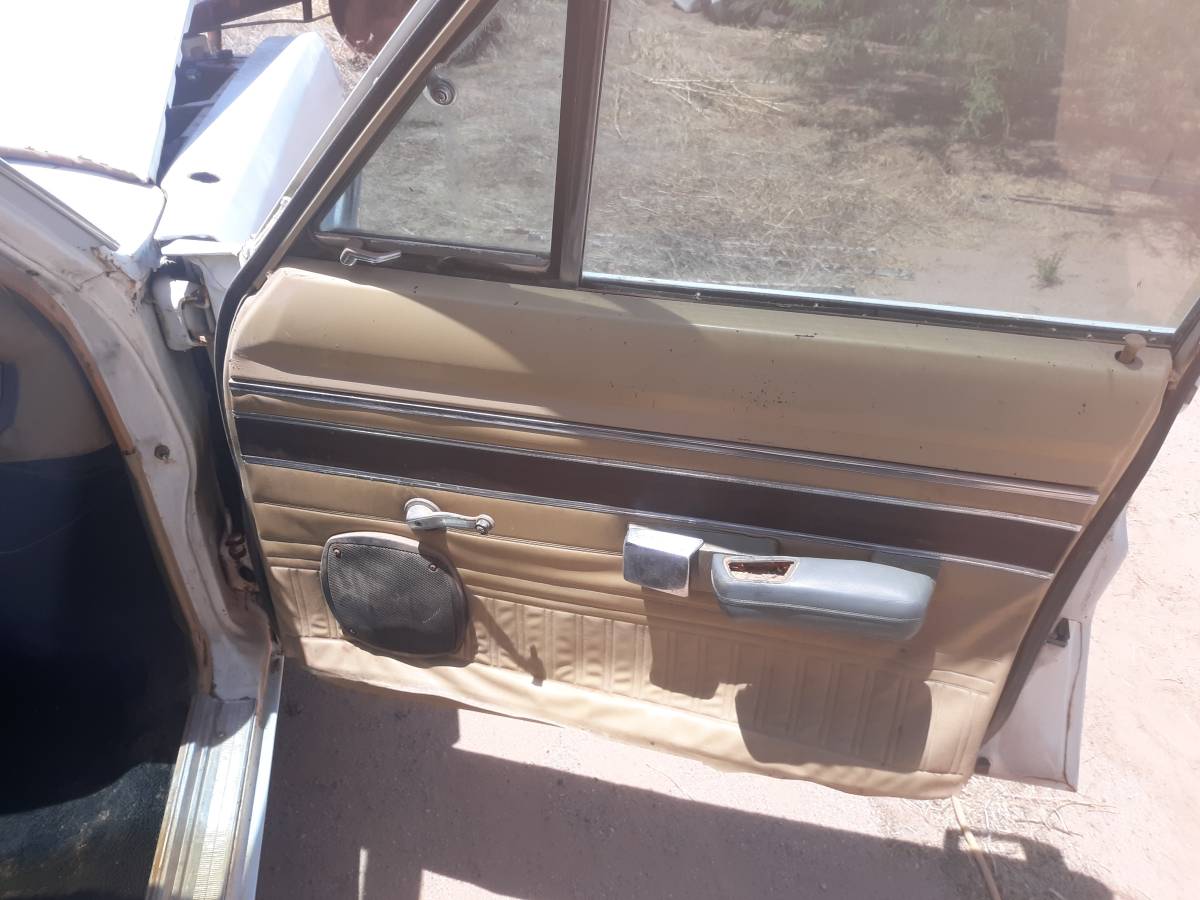 Plymouth-Valiant-1975-blue-16