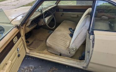 Plymouth-Valiant-1976-Yellow-18
