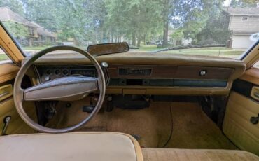 Plymouth-Valiant-1976-Yellow-2