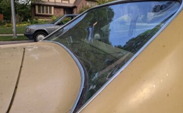 Plymouth-Valiant-1976-Yellow-3