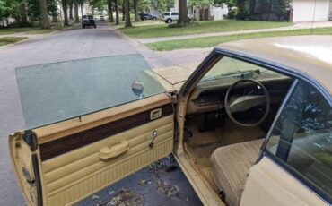 Plymouth-Valiant-1976-Yellow-7