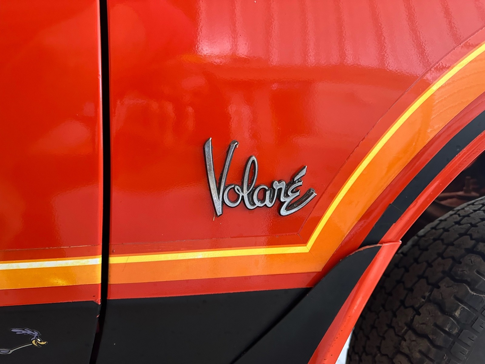 Plymouth-Volare-1976-2