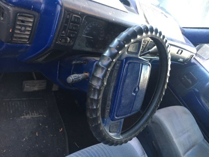 Plymouth-Voyager-1993-Blue-Blue-1