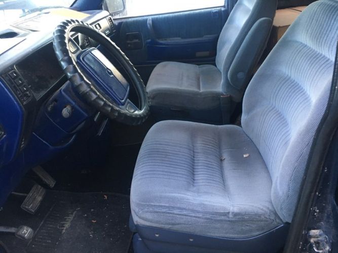 Plymouth-Voyager-1993-Blue-Blue-10