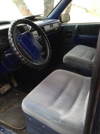 Plymouth-Voyager-1993-Blue-Blue-3