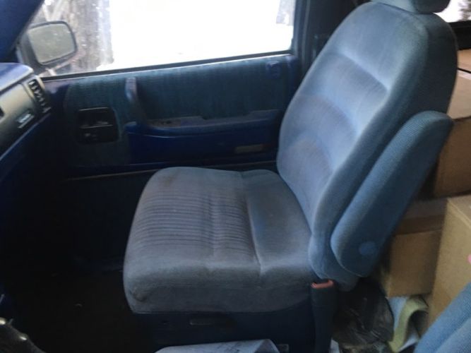 Plymouth-Voyager-1993-Blue-Blue