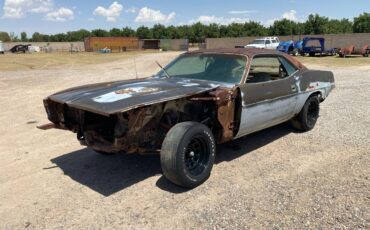 Plymouth-barracuda-1972-3