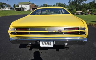 Plymouth-duster-1971-yellow-4