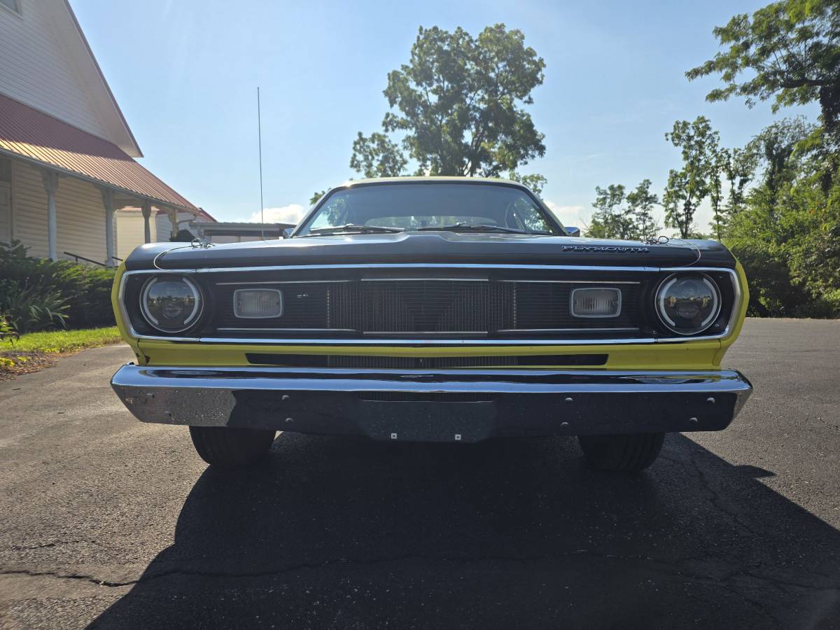 Plymouth-duster-1971-yellow-8