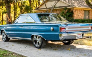 Plymouth-gtx-440-1967-blue-3