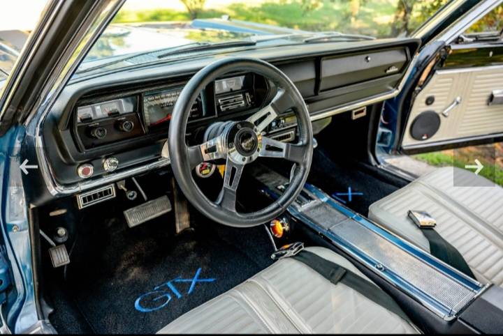 Plymouth-gtx-440-1967-blue-5
