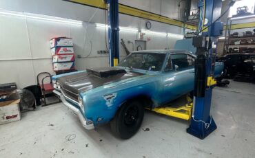 Plymouth-roadrunner-1968-Coupe-16