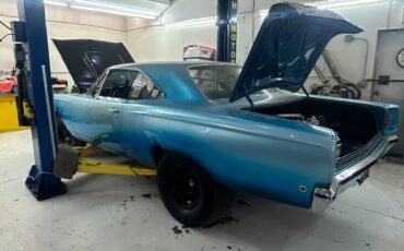 Plymouth-roadrunner-1968-Coupe-4