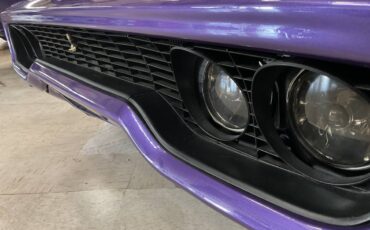 Plymouth-roadrunner-1971-purple-9
