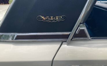 Plymouth-vip-4-dr.-hardtop-1966-white-3