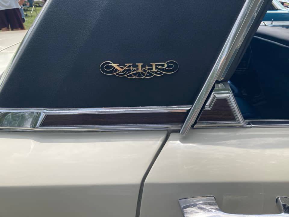 Plymouth-vip-4-dr.-hardtop-1966-white-3
