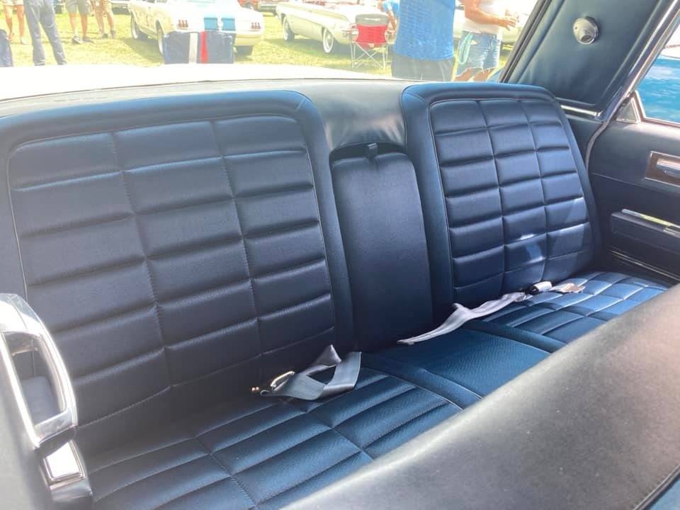 Plymouth-vip-4-dr.-hardtop-1966-white-5
