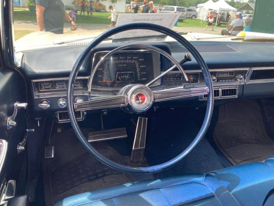 Plymouth-vip-4-dr.-hardtop-1966-white-7