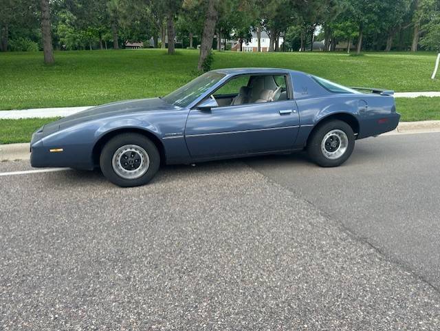 Pontiac-1983-7