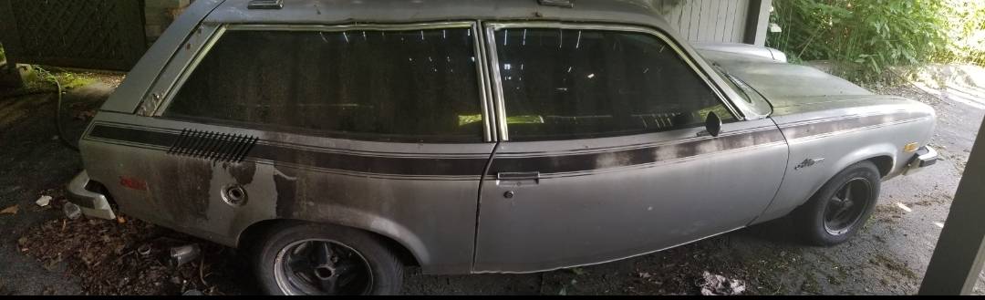 Pontiac-Astre-wagon-1977-silver-1