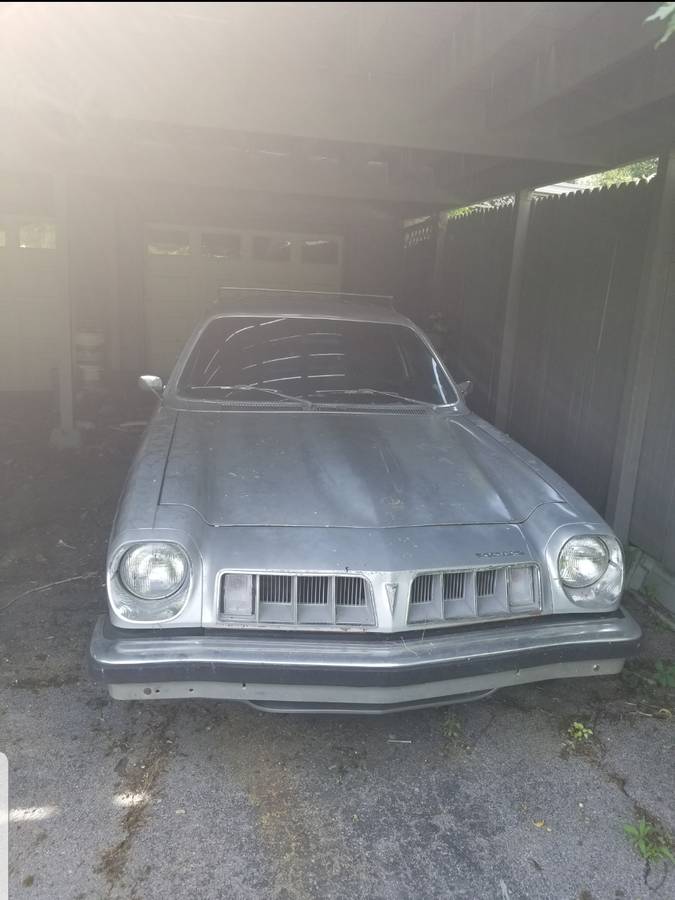 Pontiac-Astre-wagon-1977-silver