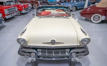 Pontiac-Bonneville-1957-Convertible-5