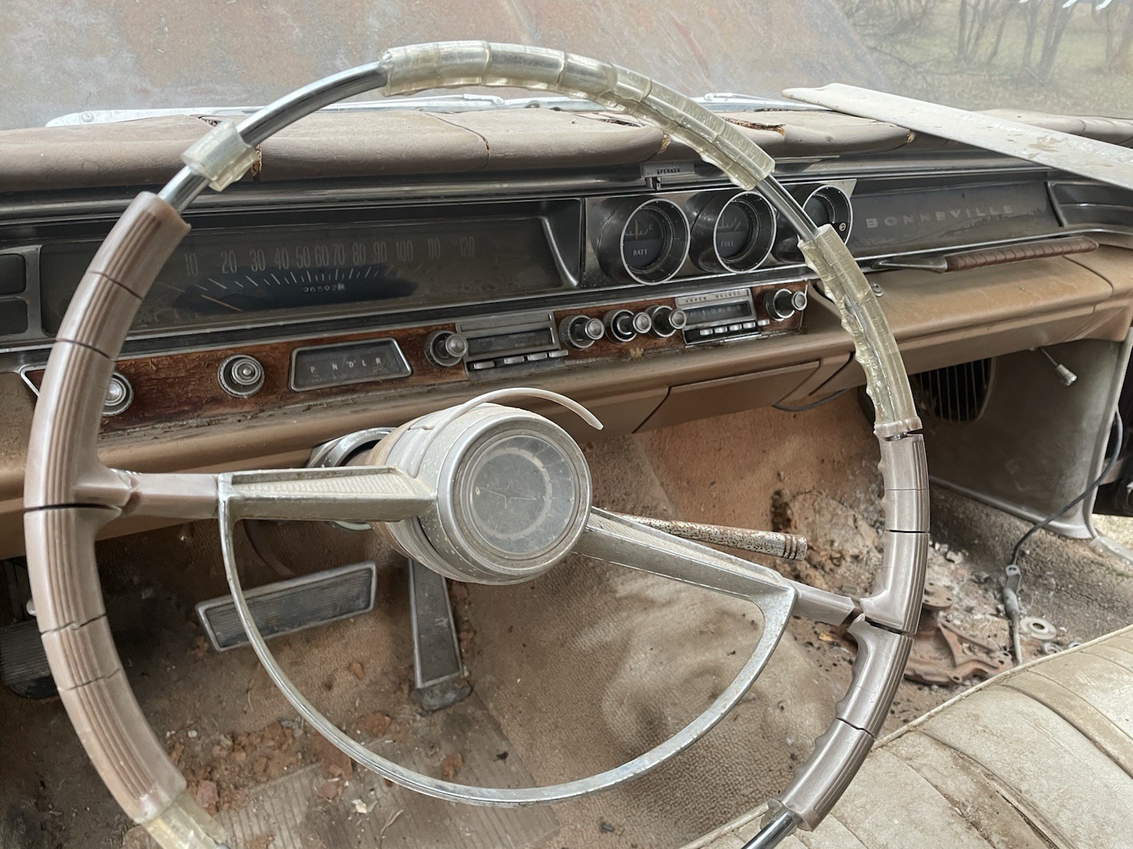 Pontiac-Bonneville-1963-Coupe-11