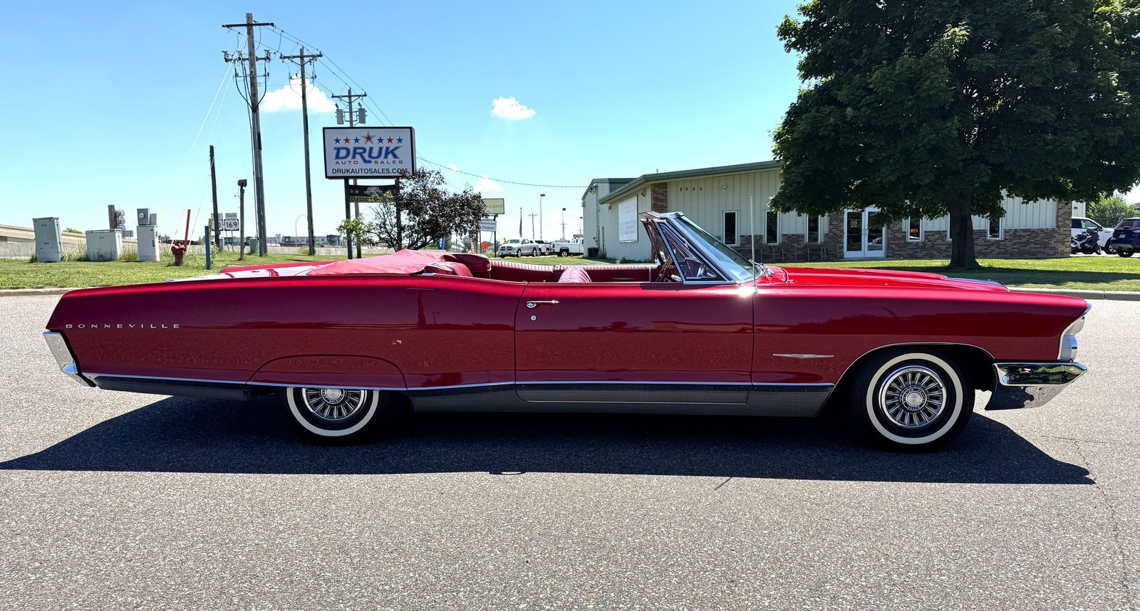 Pontiac-Bonneville-1965-Convertible-1