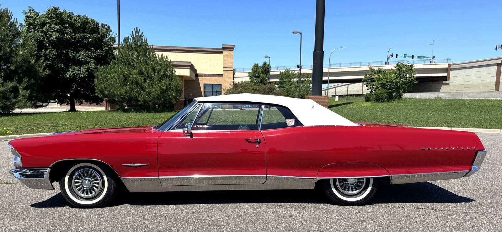 Pontiac-Bonneville-1965-Convertible-15
