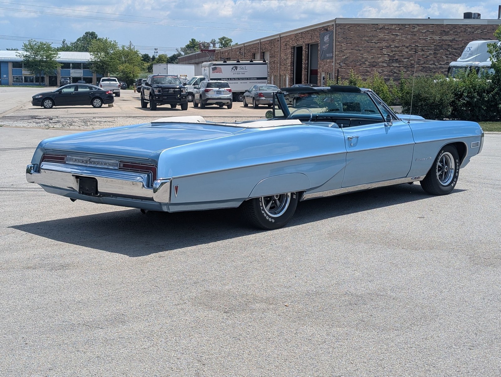 Pontiac-Bonneville-1968-Convertible-15