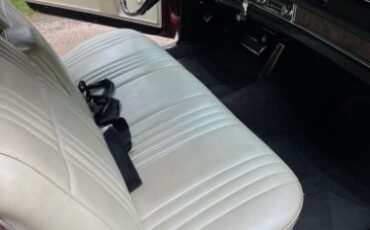Pontiac-Bonneville-1968-Red-White-Top-White-5