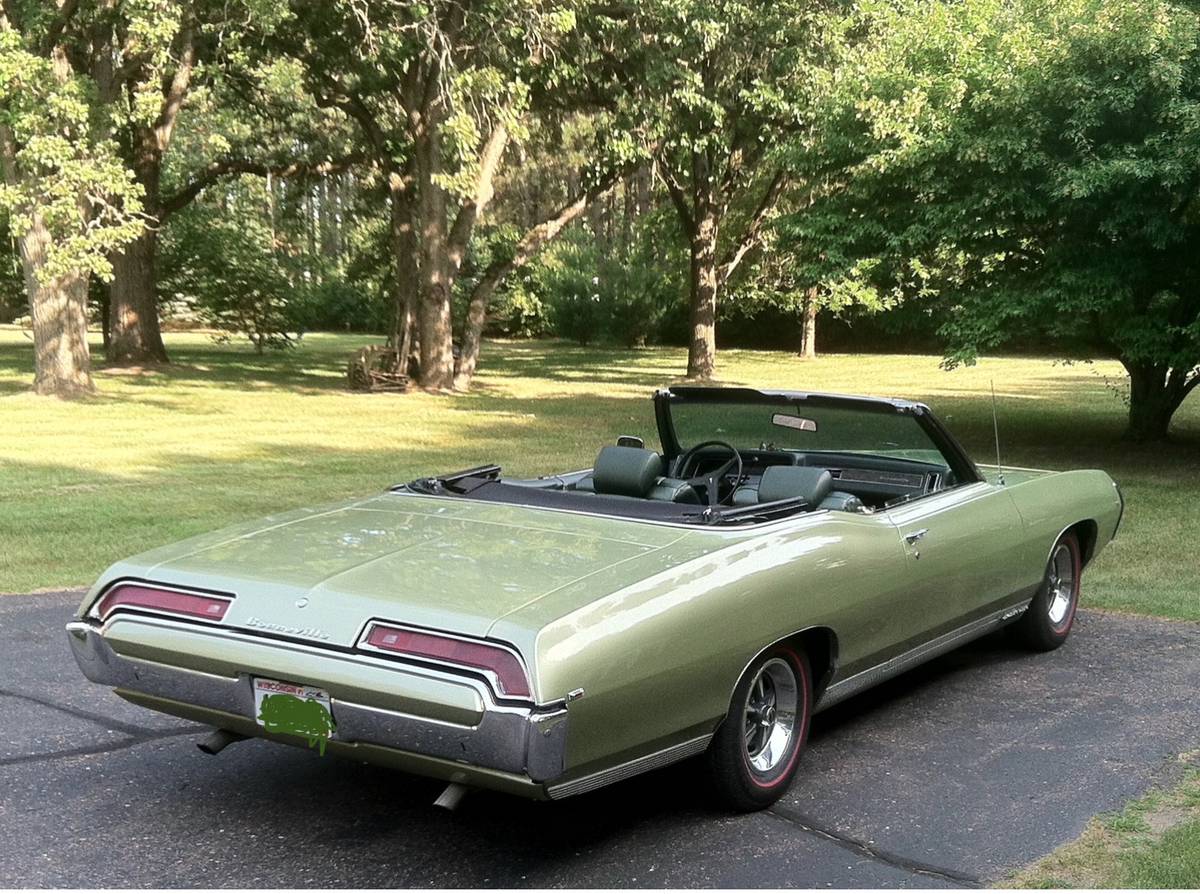 Pontiac-Bonneville-1969-1