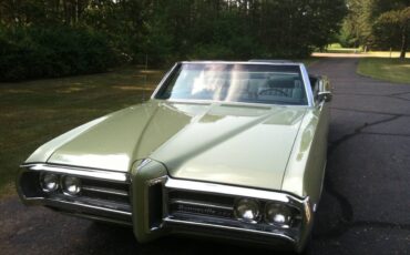 Pontiac-Bonneville-1969-10