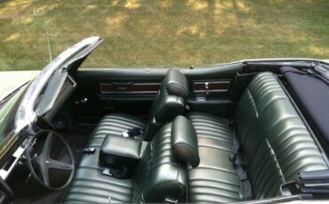 Pontiac-Bonneville-1969-3
