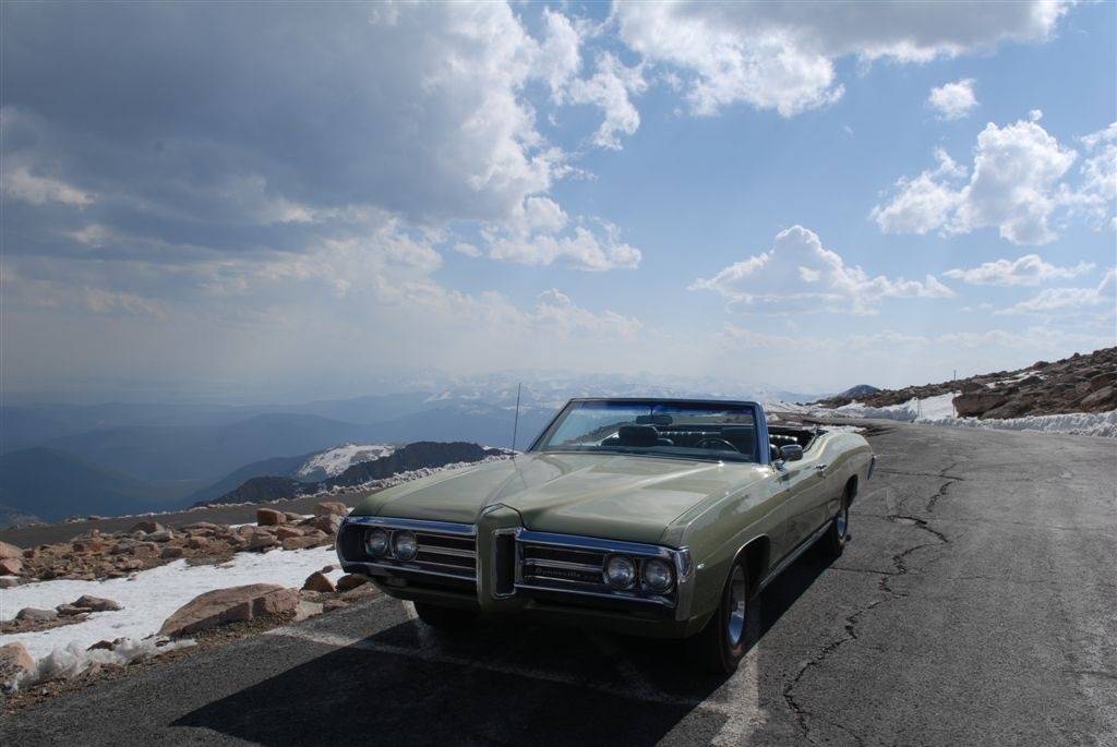 Pontiac-Bonneville-1969-9
