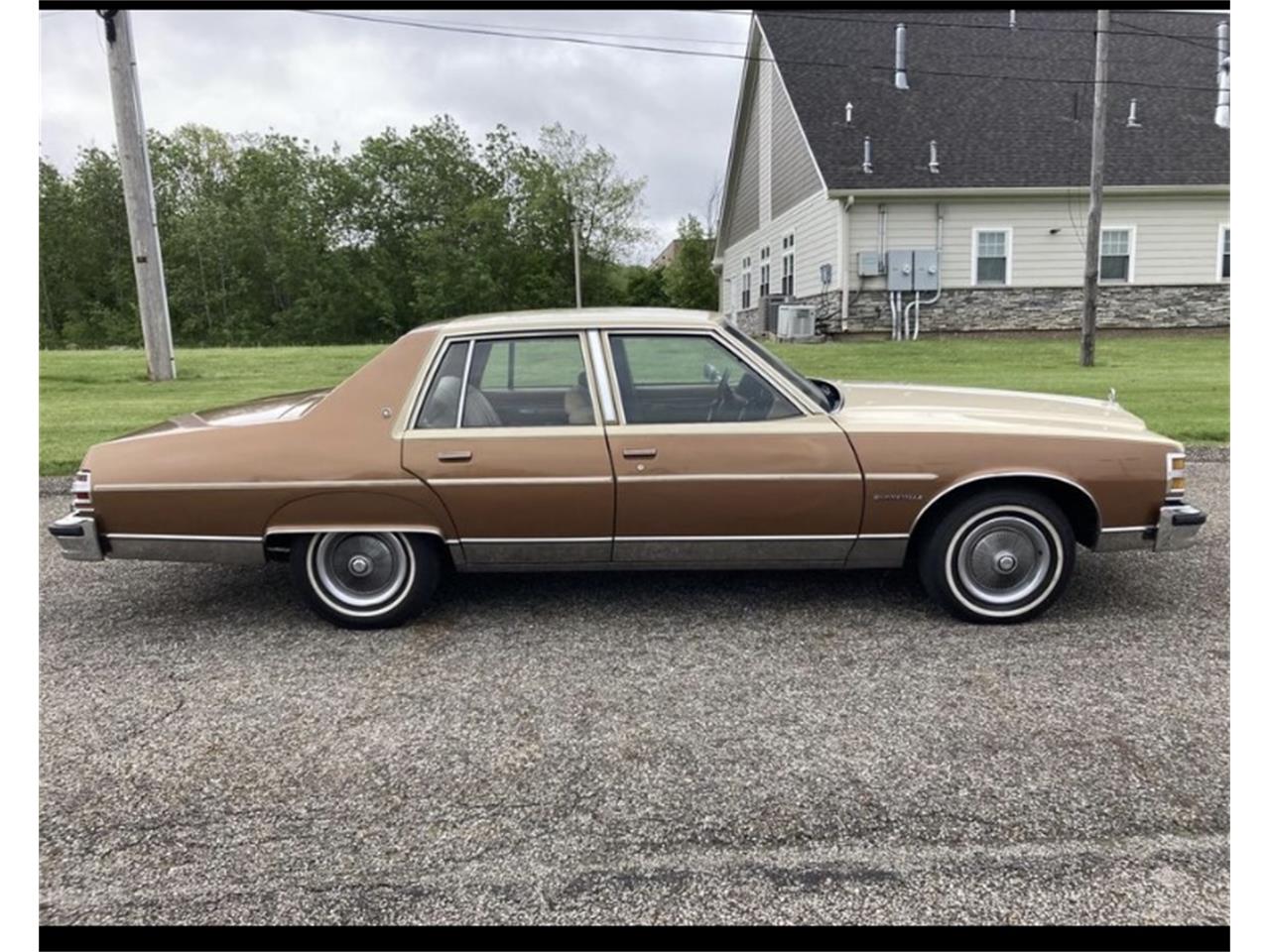 Pontiac-Bonneville-1979-BronzeGold-Neutral-2