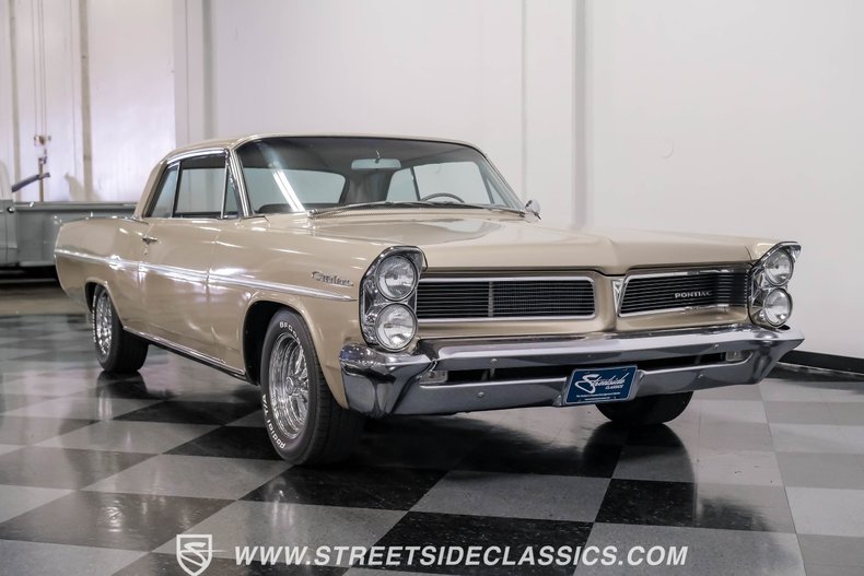 Pontiac-Catalina-1963-Caravan-Gold-Fawn-21