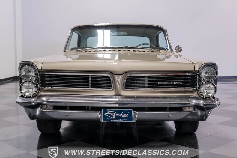 Pontiac-Catalina-1963-Caravan-Gold-Fawn-29