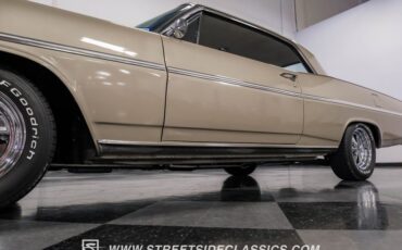 Pontiac-Catalina-1963-Caravan-Gold-Fawn-34