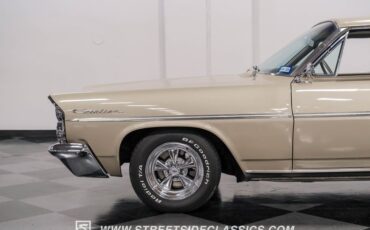 Pontiac-Catalina-1963-Caravan-Gold-Fawn-35