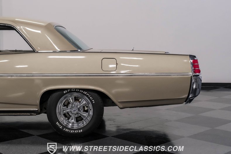 Pontiac-Catalina-1963-Caravan-Gold-Fawn-36