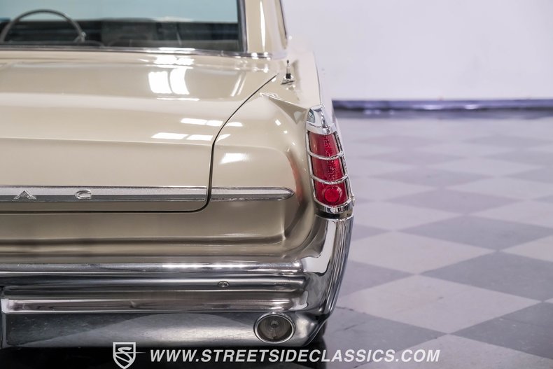 Pontiac-Catalina-1963-Caravan-Gold-Fawn-39