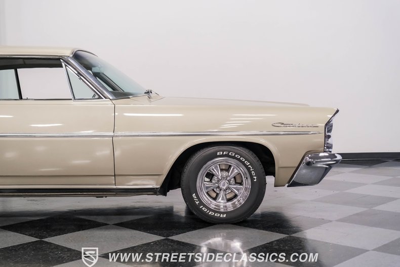 Pontiac-Catalina-1963-Caravan-Gold-Fawn-43