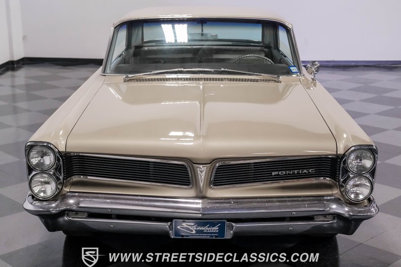 Pontiac-Catalina-1963-Caravan-Gold-Fawn-7