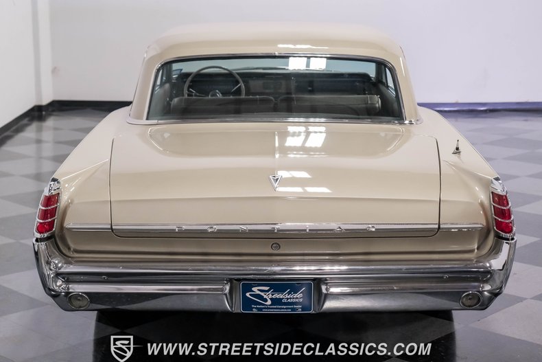 Pontiac-Catalina-1963-Caravan-Gold-Fawn-8